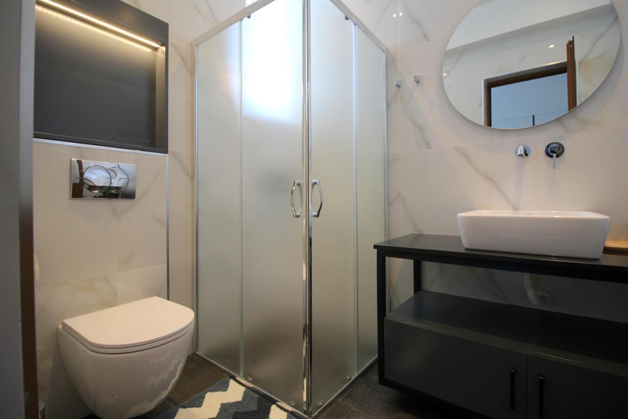 Jericho Rooms Sarandë Exterior foto