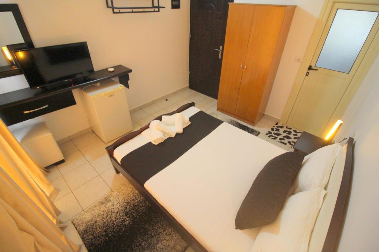 Jericho Rooms Sarandë Exterior foto