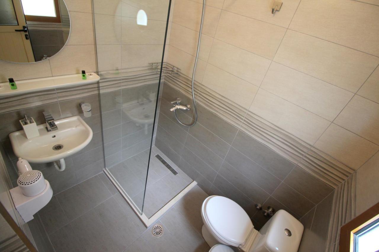 Jericho Rooms Sarandë Exterior foto
